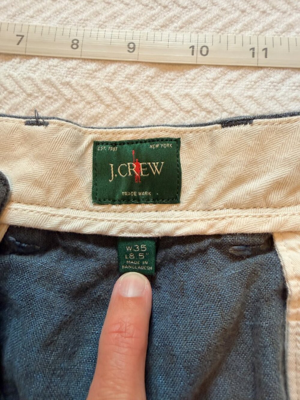 J. Crew 8.5" Linen Short - Picture 3 of 5